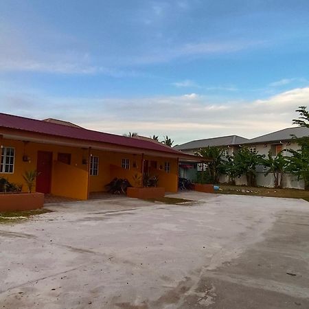 Alfa Roomstay Пантай-Сенанг Экстерьер фото