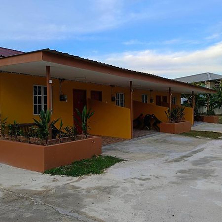Alfa Roomstay Пантай-Сенанг Экстерьер фото